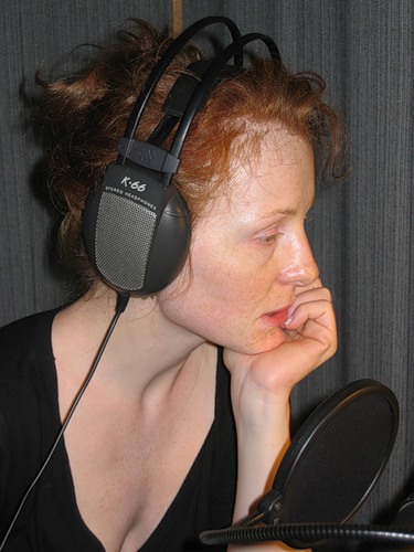 Полина Кутепова во время записи аудиокниги "Пелагия и чёрный монах"